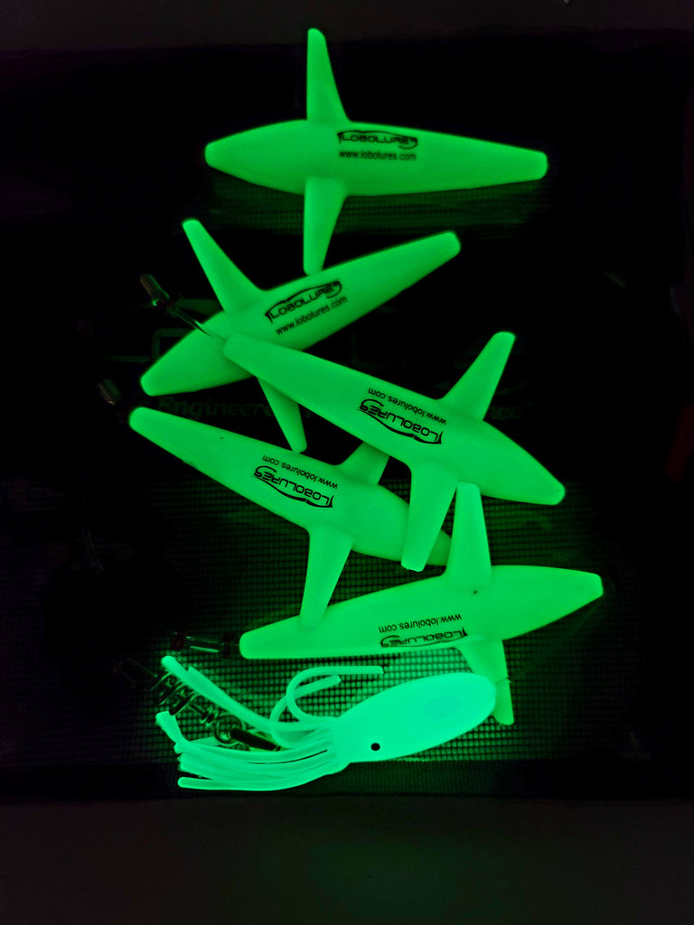 Lobo Lures #401 Super Glow Green Prattling Tuna Teaser Bird Daisy Chain HD Aussie Style Corkscrew 750lb Swivel, Amazon Daisy Chain, Black bart Lure, Bost Lures, Alan Williams Custom Lures, Marlin Lure, Marlin lures, Glow In the Dark Lure, Glow Lures