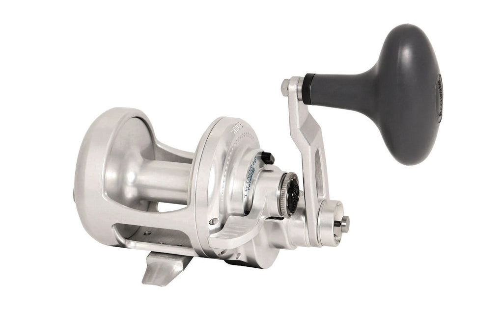 Small Reels Big Fish Patented TwinDrag™ System Six Class 5 ABEC stainless steel bearings Greased AccuDrag system Stainless steel gears Stainless steel ARB bearing 2 year AccuCare Reel Service Sleeved spool for increased castability Heat treated pinion gears Larger, stronger gear shaft for increased torque Patented DirecShift mechanism Proudly designed, manufactured and assembled in America, Accurate Fishing Reels, big game fishing reels 